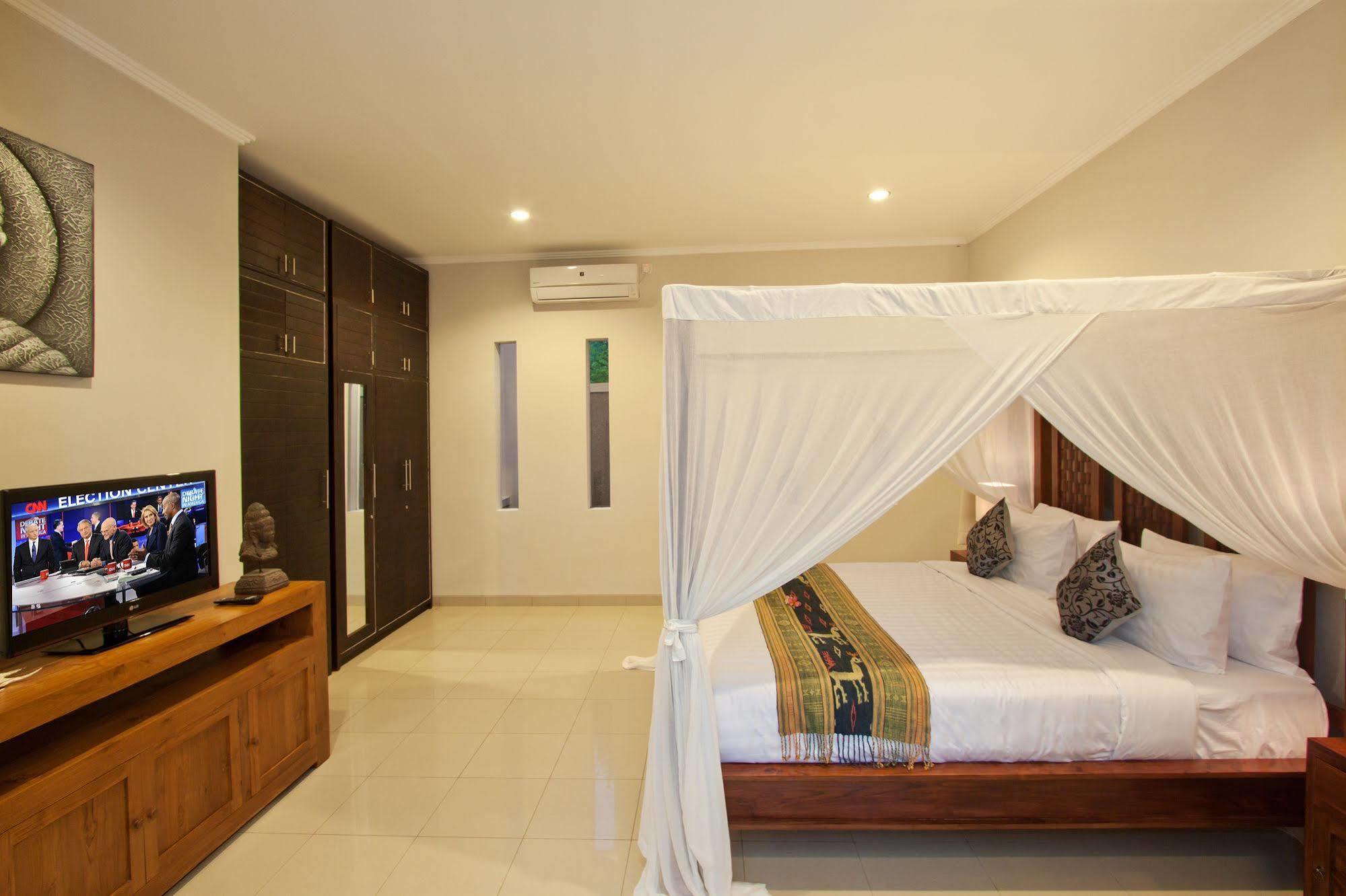 Villa Madhya Seminyak (Bali)